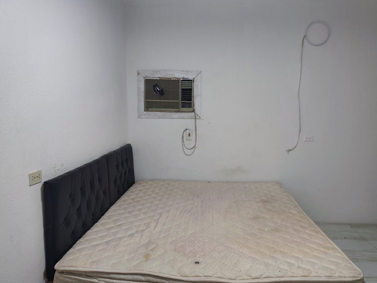 SAR 1200/month, Furnished, 2 BR, 1 Bedroom 2nd Room And Kitchen Separate Entrance 2ndfloor
