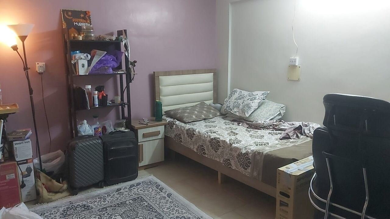 SAR 900/month, 1 BR, Furnished Room For Pakistani Roommate