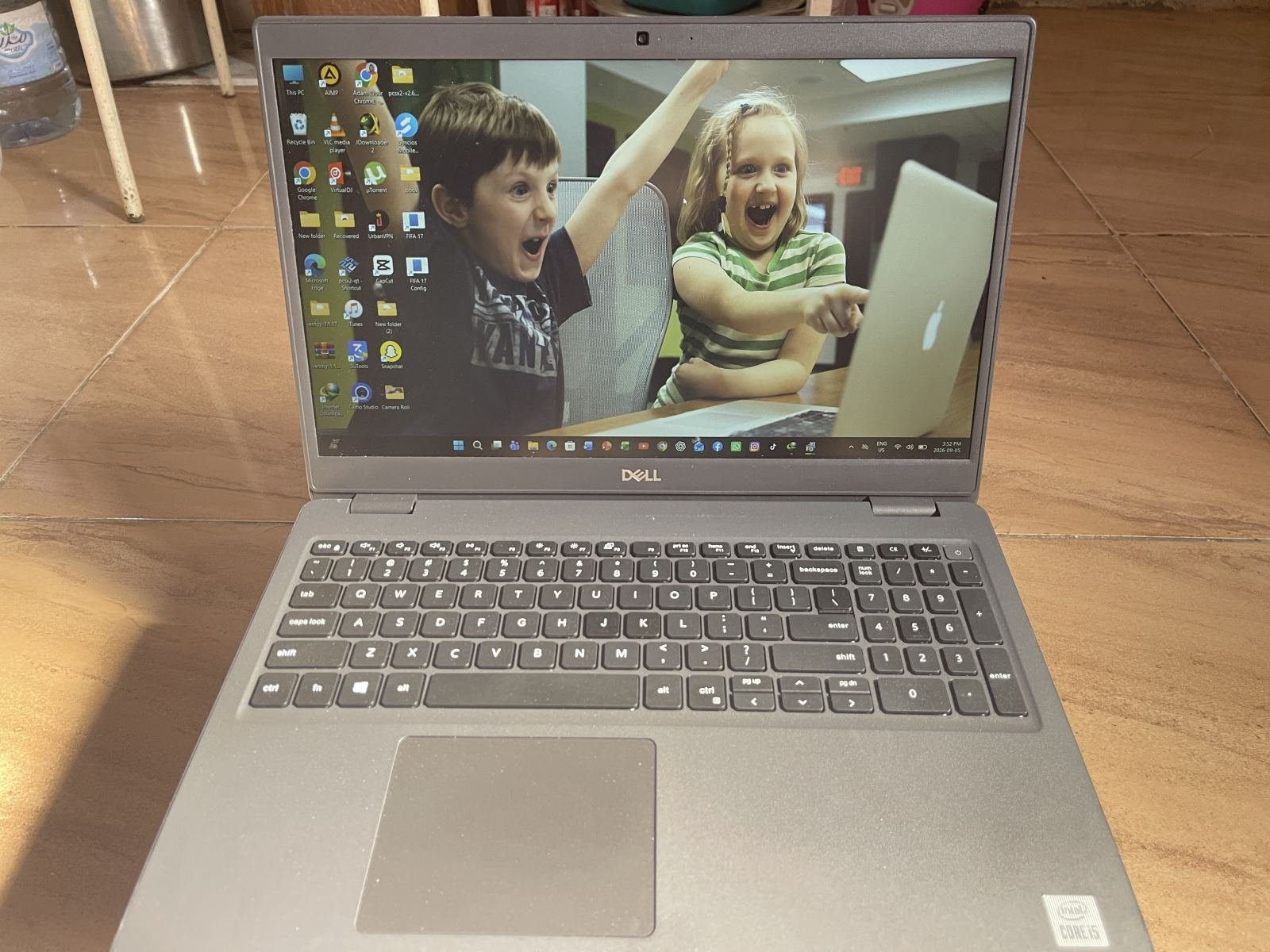 DELL latitude 3510 Core i5 10th gen .