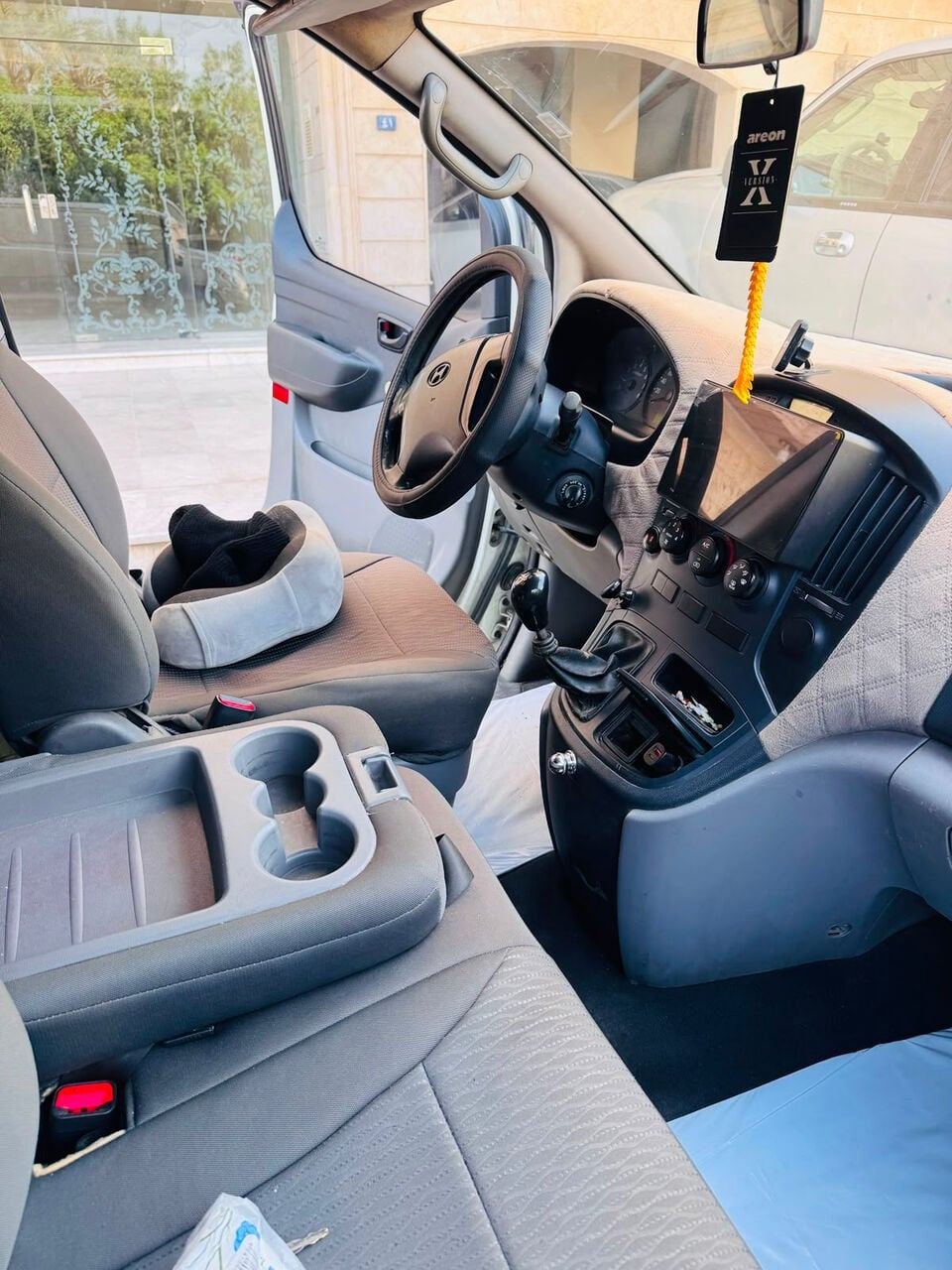 SAR 22500, Hyundai H1, 2010, Manual, 452065 KM, VAN FOR SALE BUS URGENT