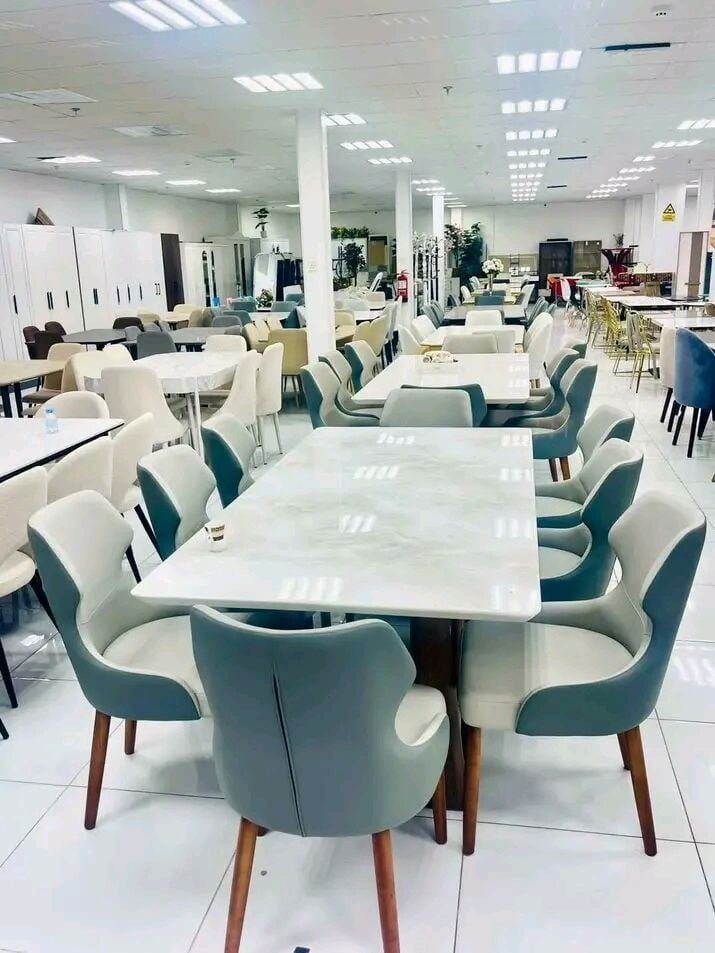 SAR 1, New Premium Quality Dinning Table Available