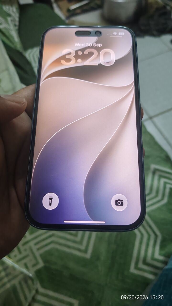 SAR 2300, Iphone 16