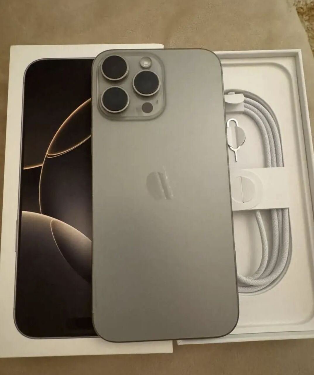 SAR 3200, IPhone 16 Pro Max Titanium 256 Gb