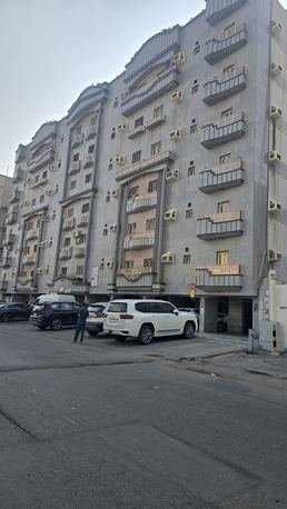 SAR 550/month, Bed Space Available For Rent In Furnished Apartment. Address :Near Pakistan Internationa