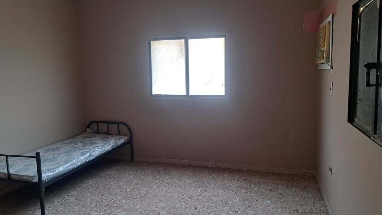 SAR 800/month, 150 Sq. Feet, Single Room For Single Person Is For Rent