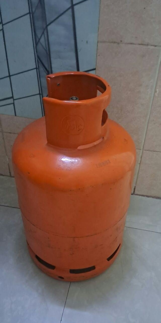 SAR 180, Gas Cylinder Available For Sale Also Including Some Gas In It.