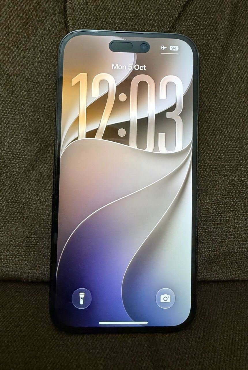 SAR 1600, IPhone 14 Pro 256