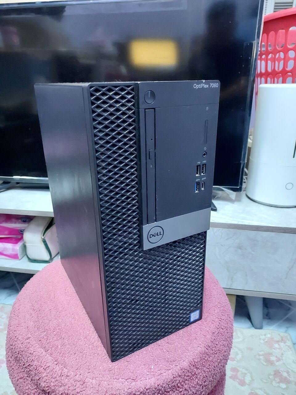SAR 1500, Dell 7060 I7 8700, 3Ghz With 22 Inch Dell Monitor