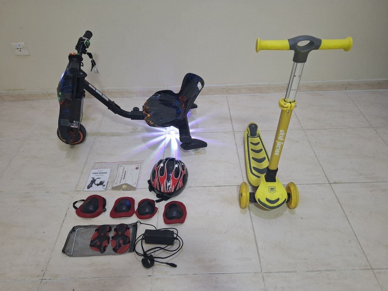 SAR 300, Kids Drifting Bike With Good Battery And All Accessories & Three-Wheel Kick Scooter