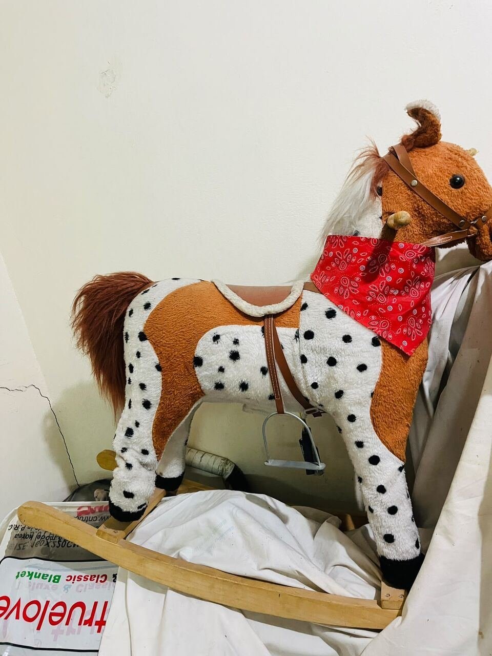 SAR 40, 📢 Kids Horse & Study Table For Sale