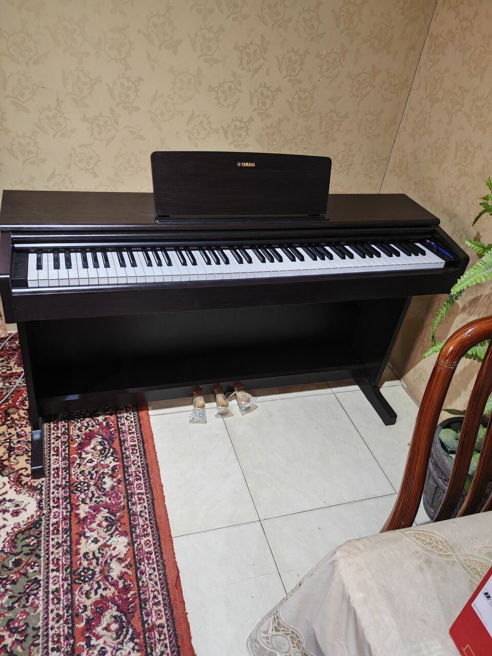SAR 2500, Electric Piano Yamaha With Exceptional