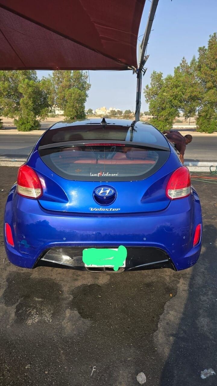 SAR 33, Hyundai Veloster, 2013, Automatic, 370000 KM,