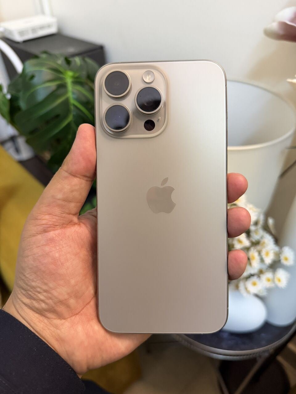 SAR 2700, IPhone 15 Pro Max 256GB — Natural Titanium