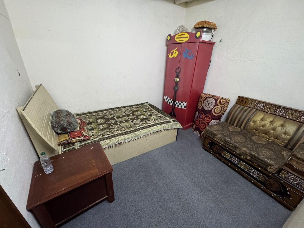 SAR 700/month, Furnished, 700 SARFurnished Room Available For Bachelor, Front Of Manfouha Metro Station (Blue Line).