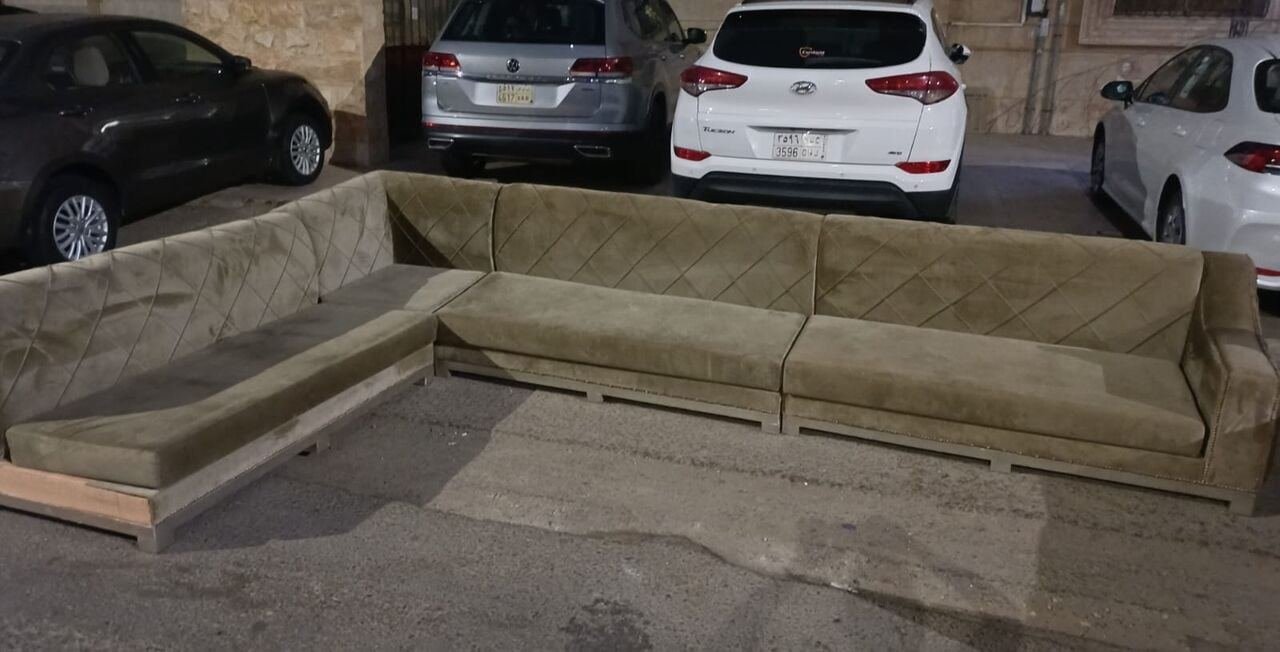 SAR 230, Good Condition Wooden Base Sofa Set For Sale With Delivery.