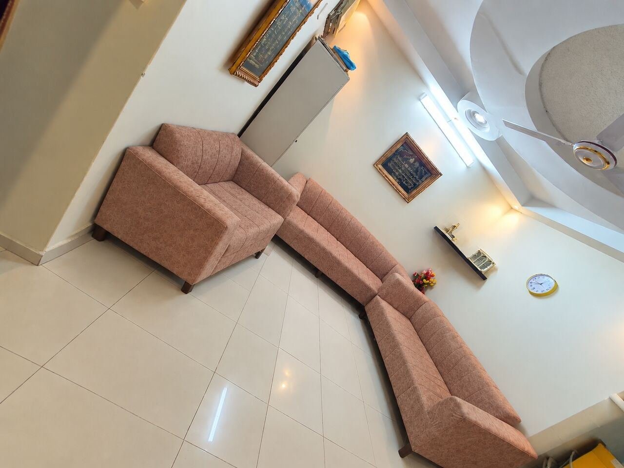 SAR 250, Sofa Set In Excellent Condition