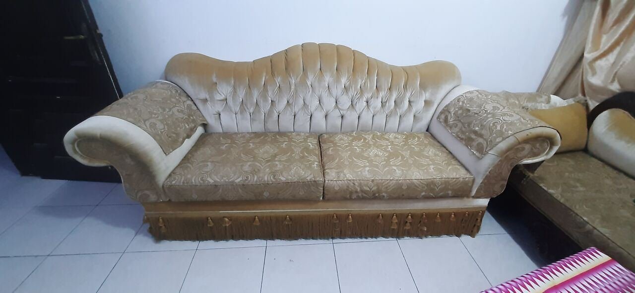 SAR 400, Sofa In Very Good Condition Available For Sale