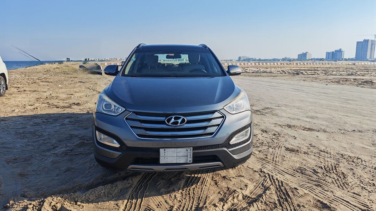 SAR 47000, Hyundai Santa Fe, 2016, Automatic, 193000 KM, Single Owner SUV For Sale In Khobar