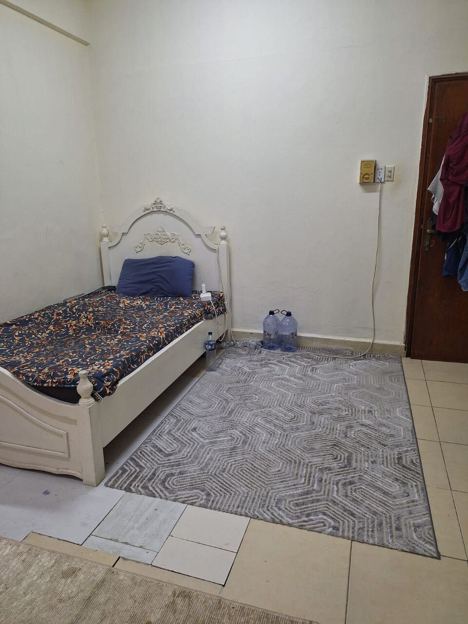 Batchler Furnished Room Avalible.Dammam