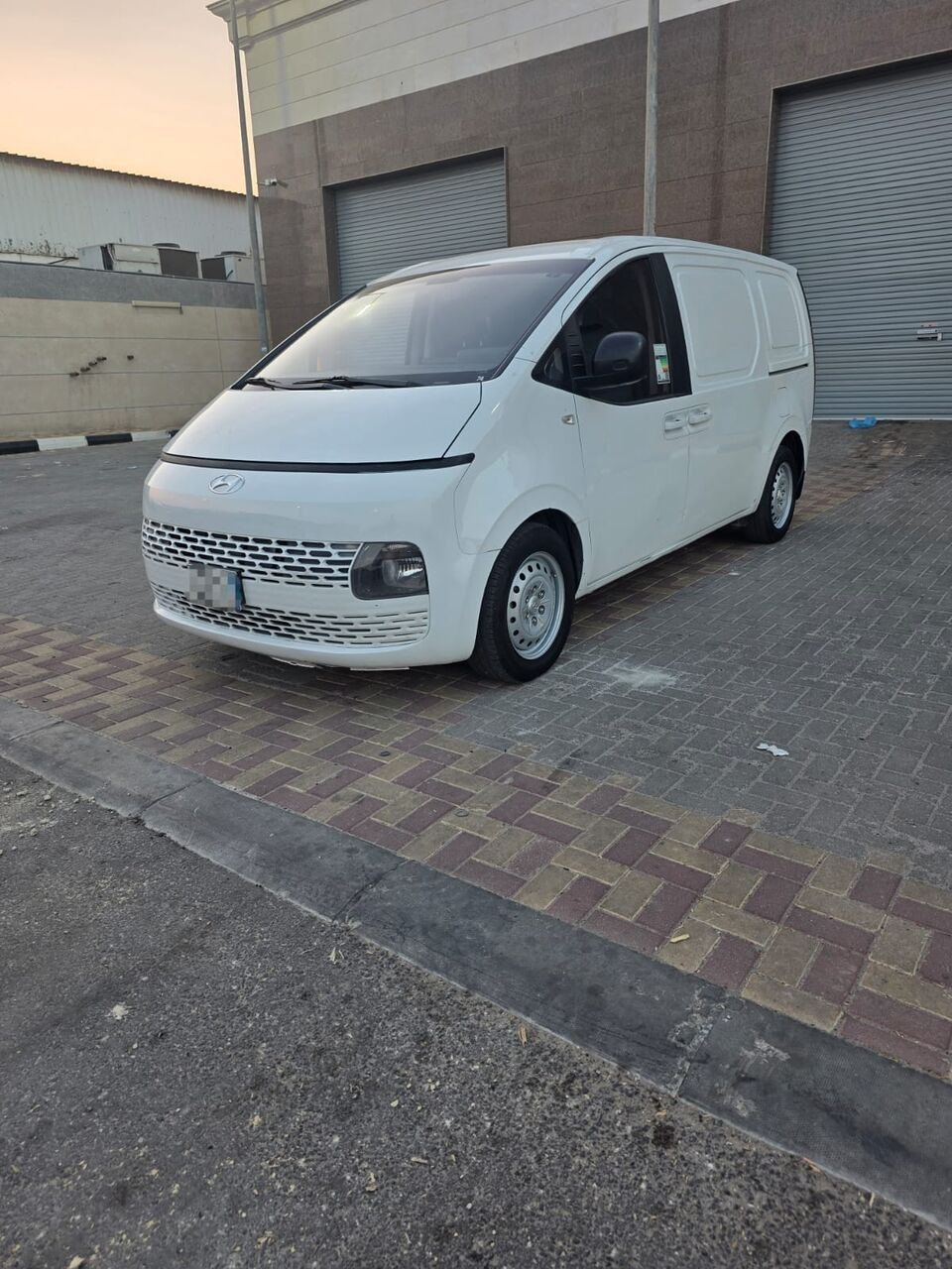 SAR 48000, Hyundai Staria, 2022, Manual, 194000 KM, Van