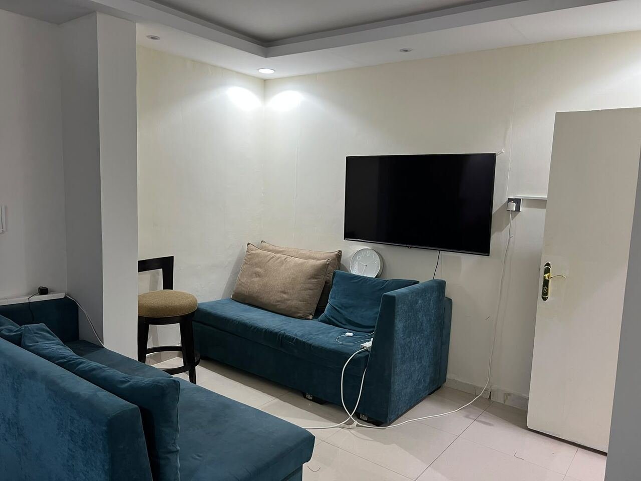 SAR 1000/month, Studio, Well-maintained Shared Room Is Available For A Decent Executive Bachelor