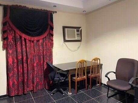 SAR 1200/month, 1 BR, FOR ONE MONTH ONLY Furnished Room Available For An Excutive Bchelor In Azizia