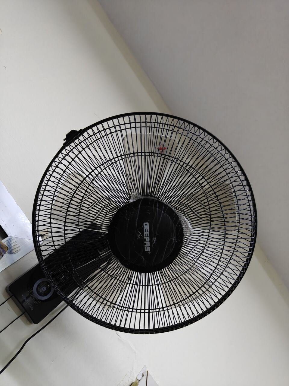 SAR 500, URGENT SALE – Wall Fans & Glass-Top Centre Table | From SAR 150