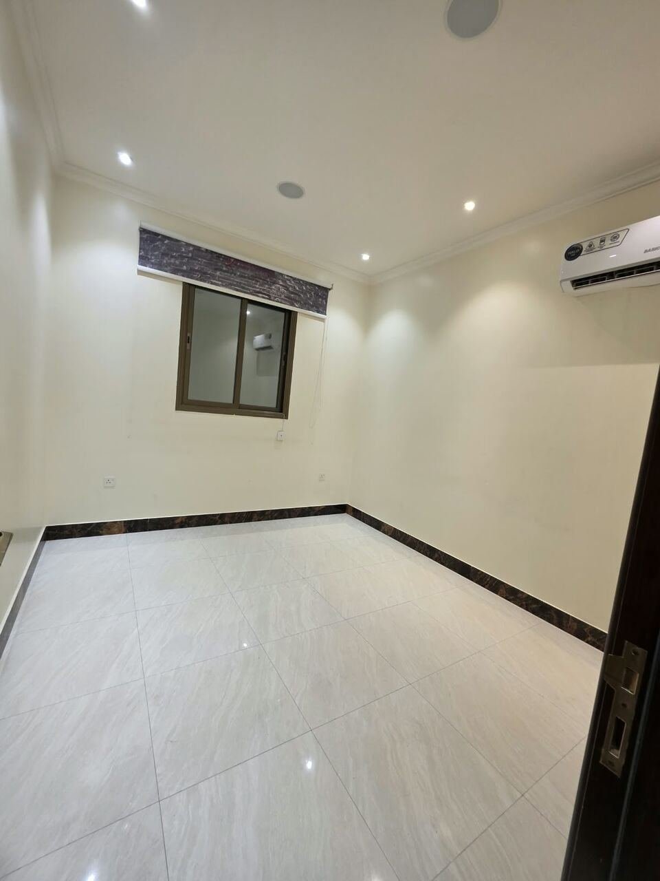 SAR 23600/year, 2 BR, Consists 2 Bedrooms, A Living Room , 2 Bathrooms, And A Kitchen, Fast Floor, External