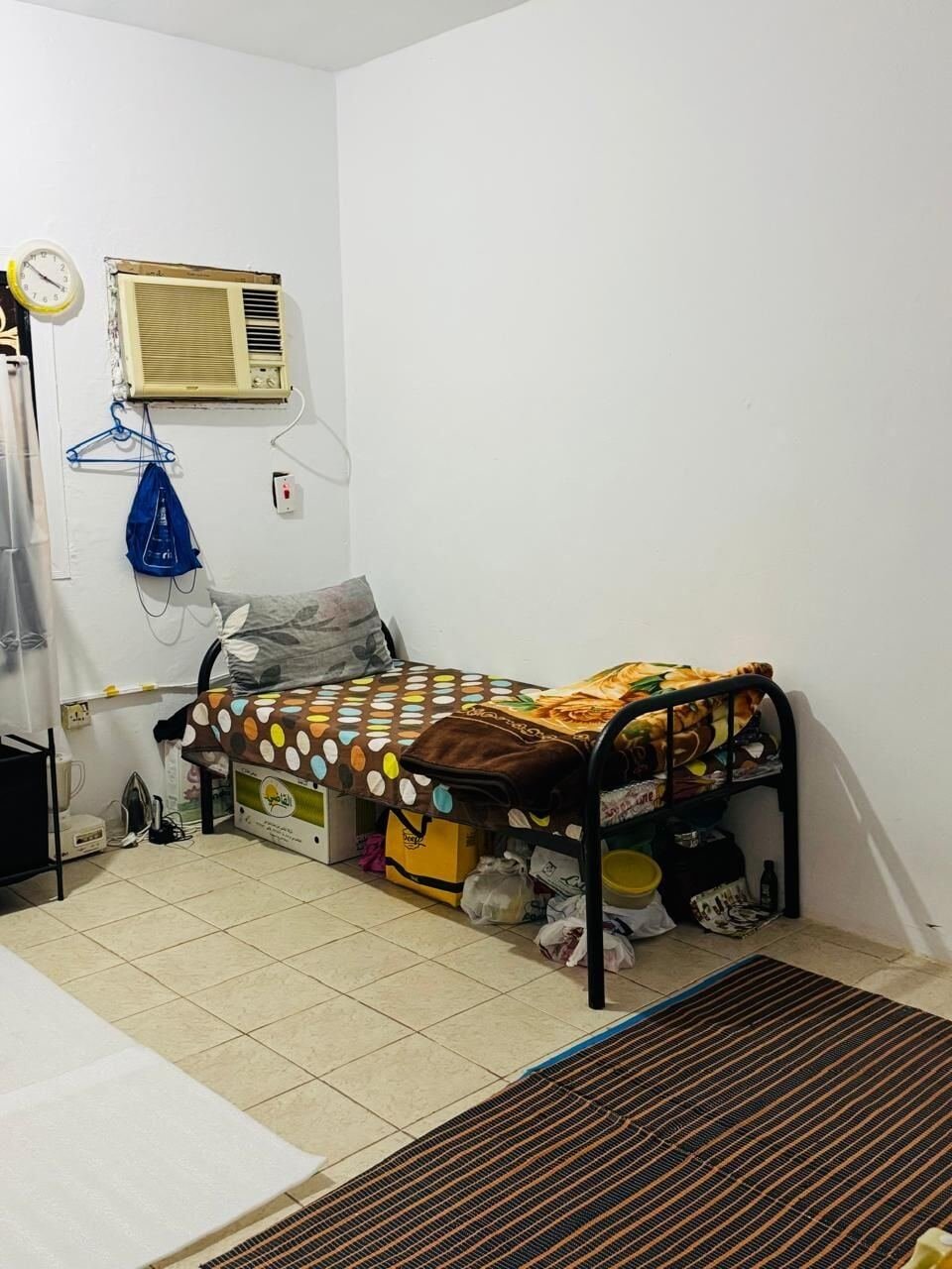 SAR 1800/month, 110113 Sq. Feet, Furnished Room With Separate Entrance (Kitchen & Bath)