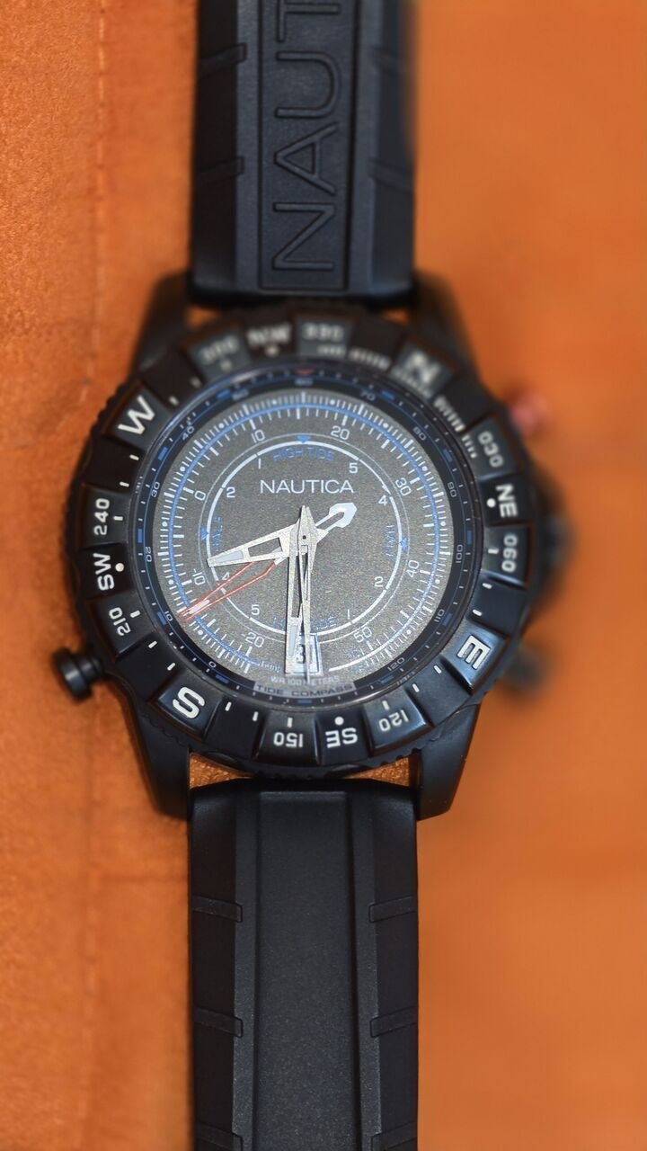 SAR 500, Nautica NAI21001G - Tide Temp Compass Watch