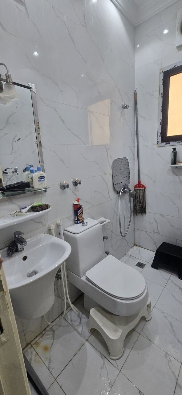 SAR 950/month, Furnished, 144 Sq. Feet, We Are Offering One Fully Furnished Room For Rent, Only Bachelor