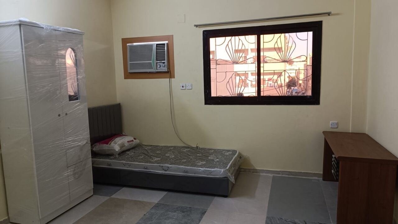 SAR 650/month, Furnished, Bed Space Available For Indian Executive Bachelor, Separate Washroom For 2 Persons.
