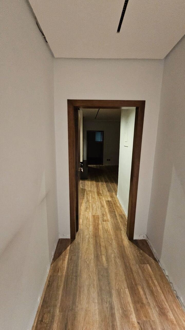 SAR 30000/year, 3 BR, 3Rooms Hall Family Apartment Available On Aseer Street Besides Orange Line Metro Station