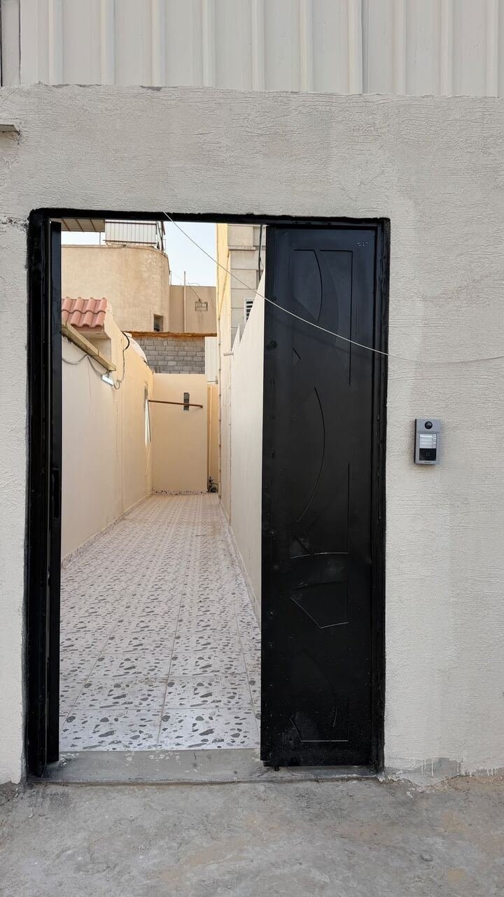 SAR 42/year, 3 BR, 3BR Set Available For Rent