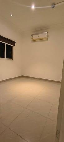 SAR 25000/year, 1 BR, 1BHK Family Apartment Available In Al Malaz Al Farazdaq Street