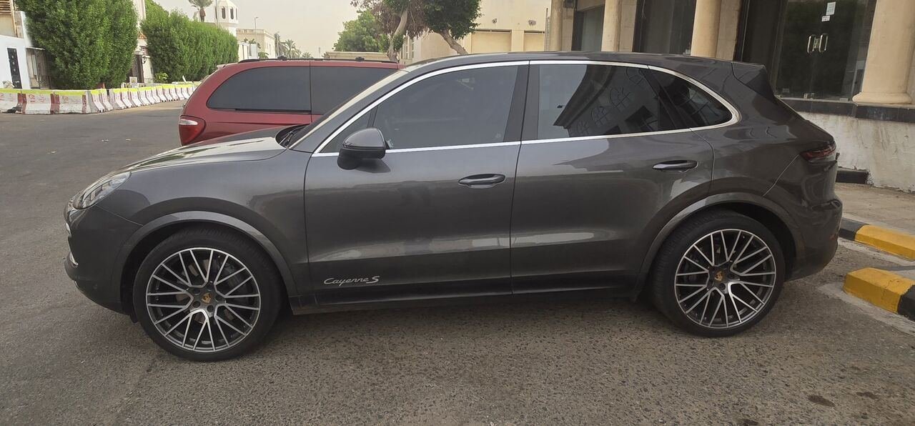 SAR 230000, Porsche, Cayenne S, 2022, Automatic, 59000 KM, Cayenne S