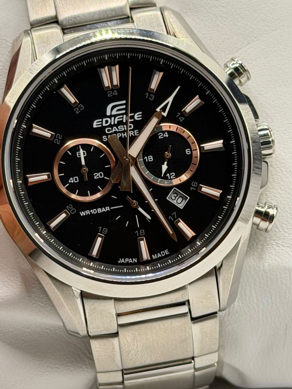 SAR 700, Edifice Watch
