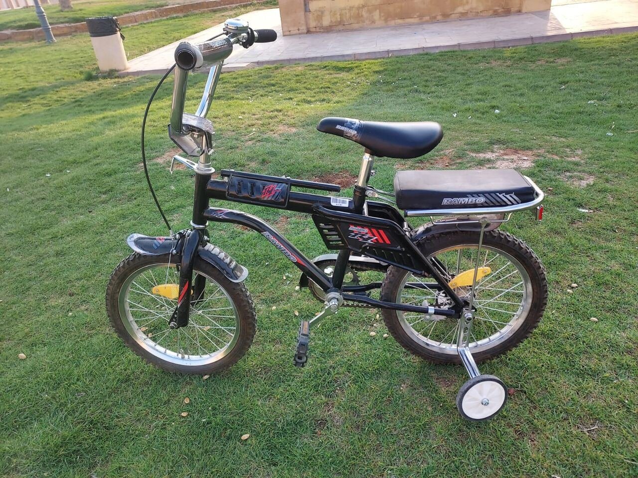 SAR 190, 16 Air Rambo Bicycle, Black