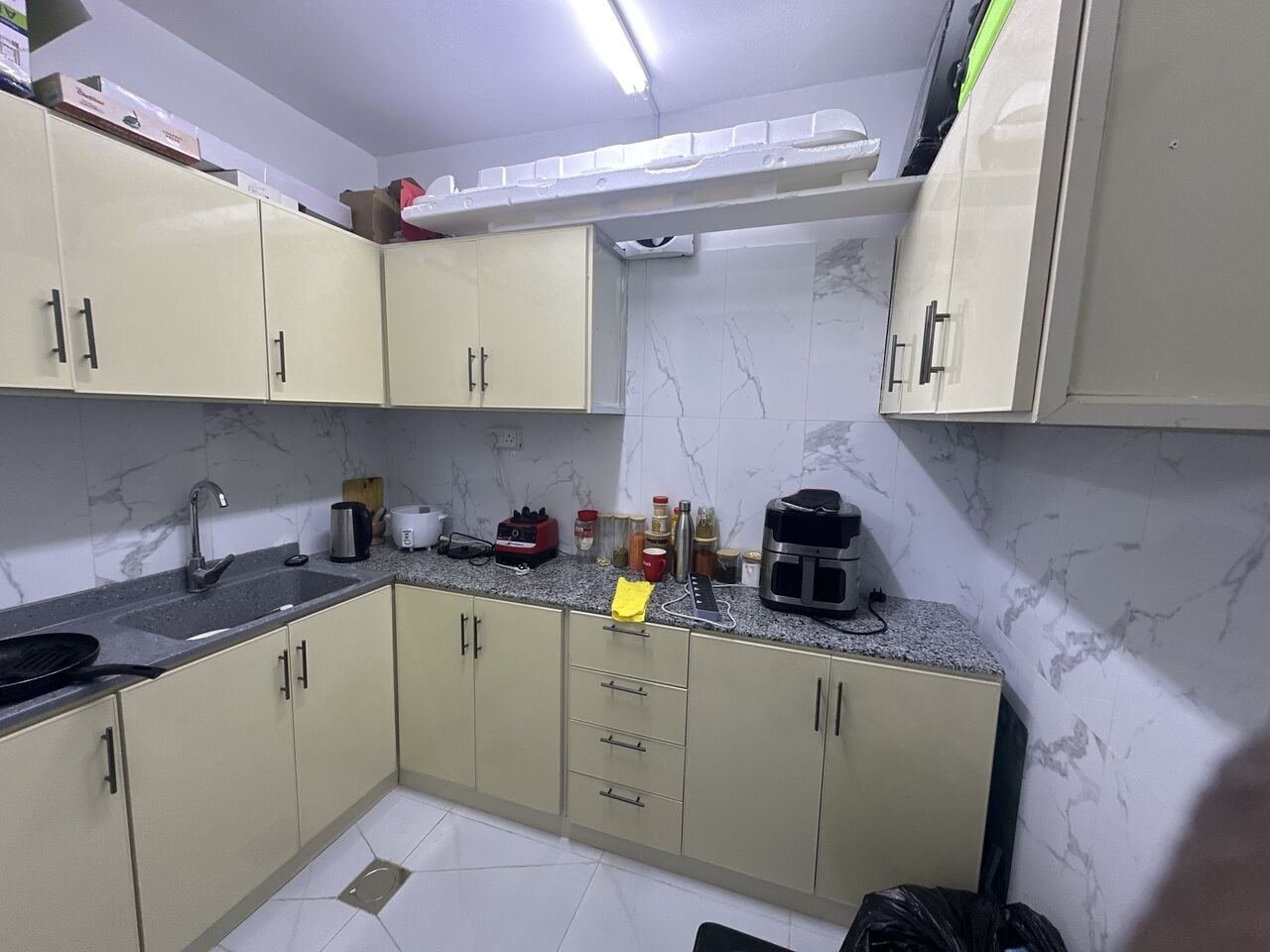 SAR 1600, Room And Kitchen For Rent November 20th Onwards