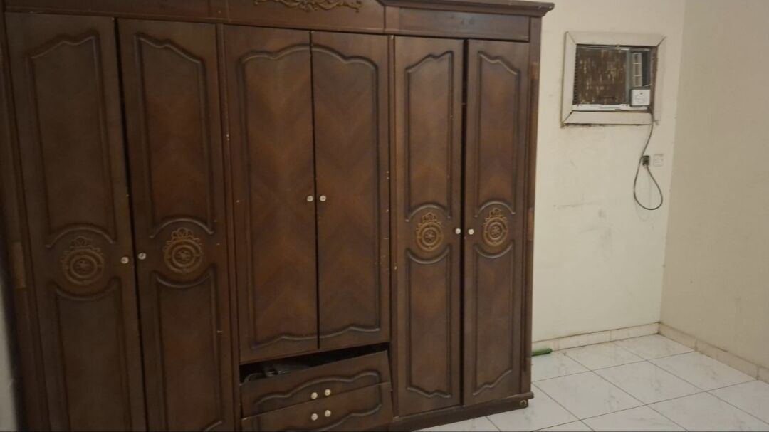 SAR 600/month, Furnished Sharing Room With Separate Bathroom Available