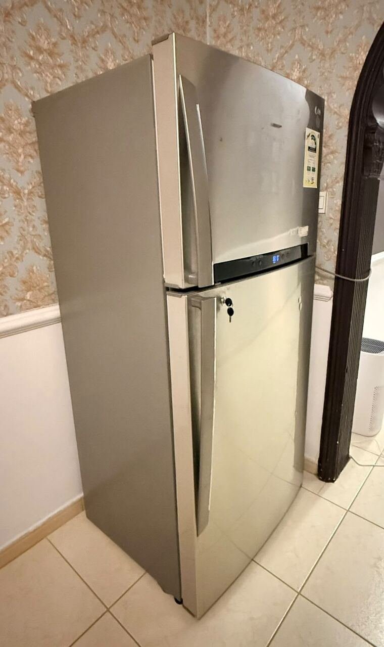 SAR 350, For Sale: LG Refrigerator