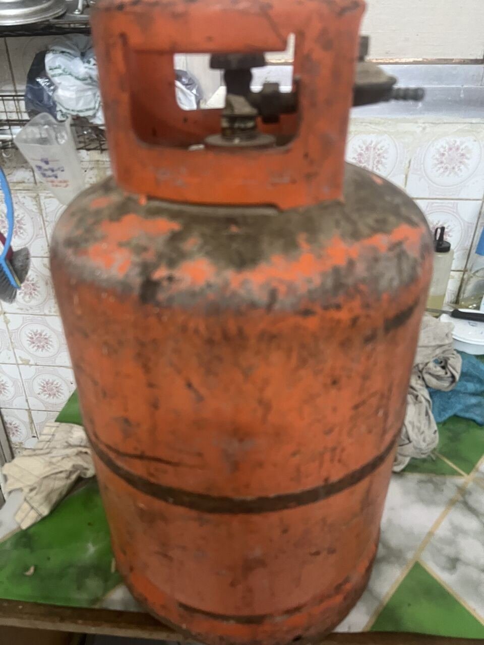 SAR 150, Gas Cylinder