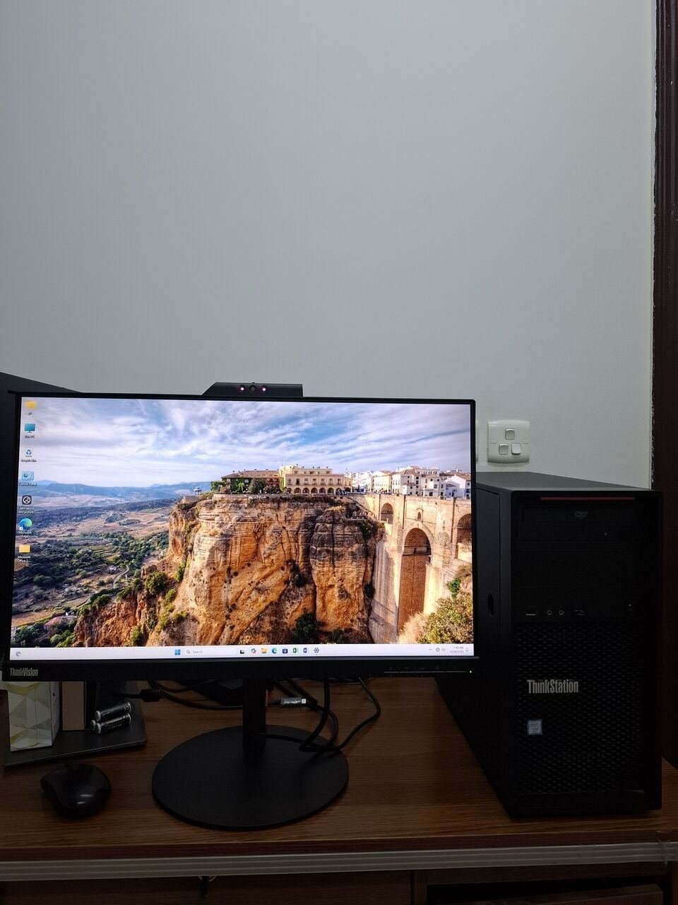 SAR 3200, Lenovo ThinkStation P520c Workstation With The Below Configuration For Sale