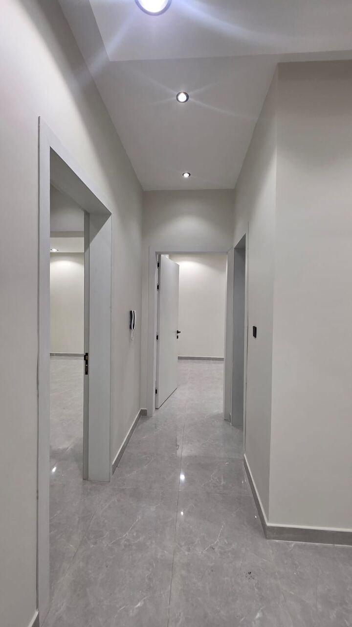 SAR 26600/year, 2 BR, 2 Bedrooms | 2 Bathrooms 1 Kitchen | 1 Living Room