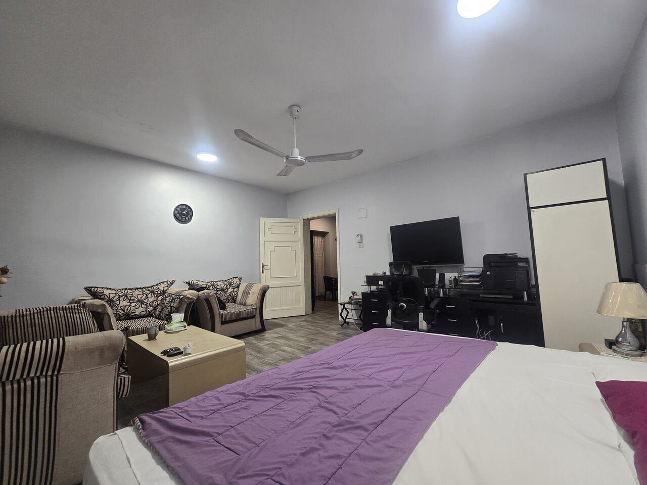 SAR 650/month, SHARED ROOM AVAILABLE FOR 650 INCLUDING ELECTRICITY AND INTERNET