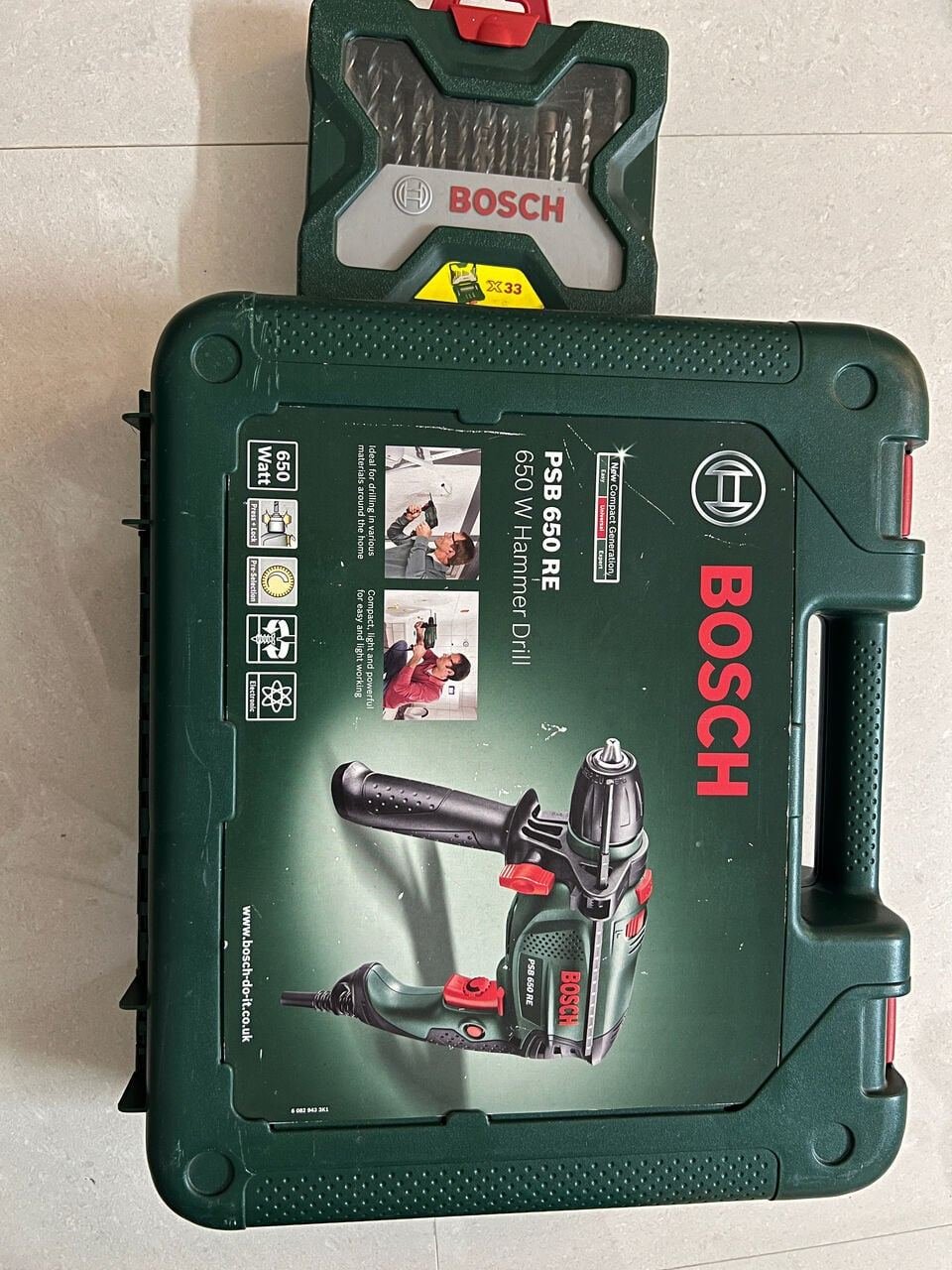 SAR 200, BOSCH Drill With Bits And Screw Drivers