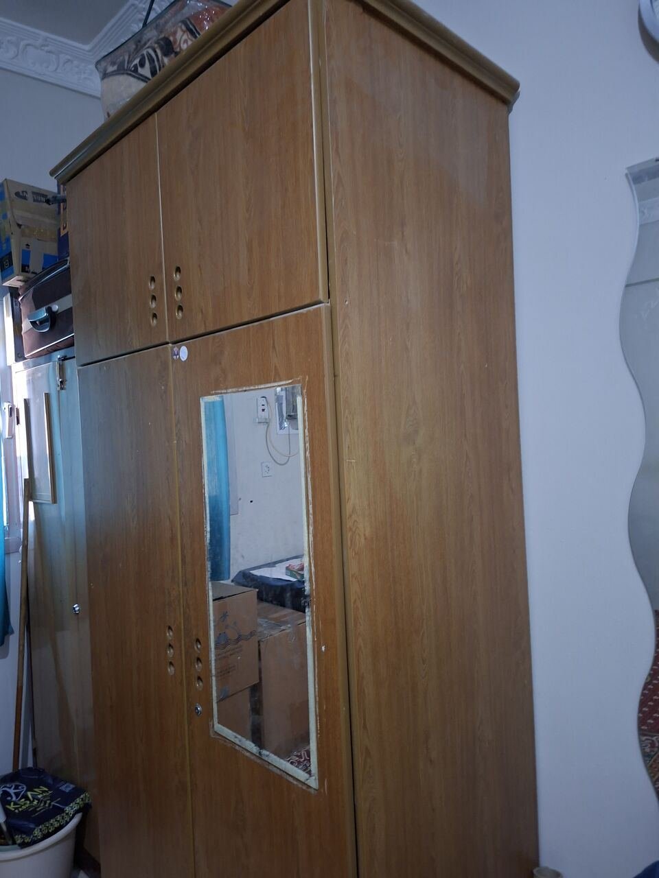 SAR 10, Furniture For Sale
