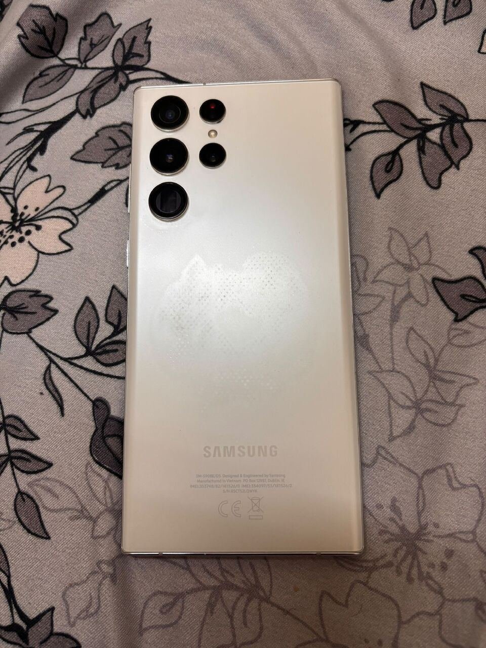 SAR 1999, Samsung S22 Ultra White 128g 5g Mobile