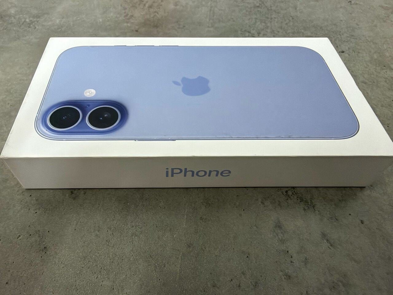 SAR 3650, I Phone 17 Simpel 17 256 GB Brand New Seal Pack For Sale