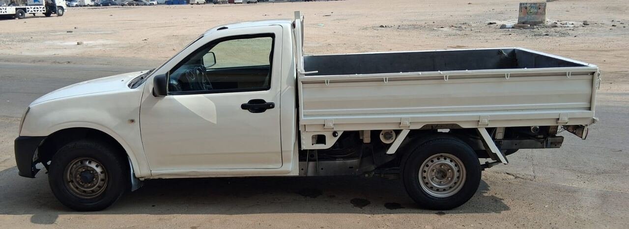 SAR 26500, Isuzu D-MAX, 2008, Manual, 440000 KM, For Sale